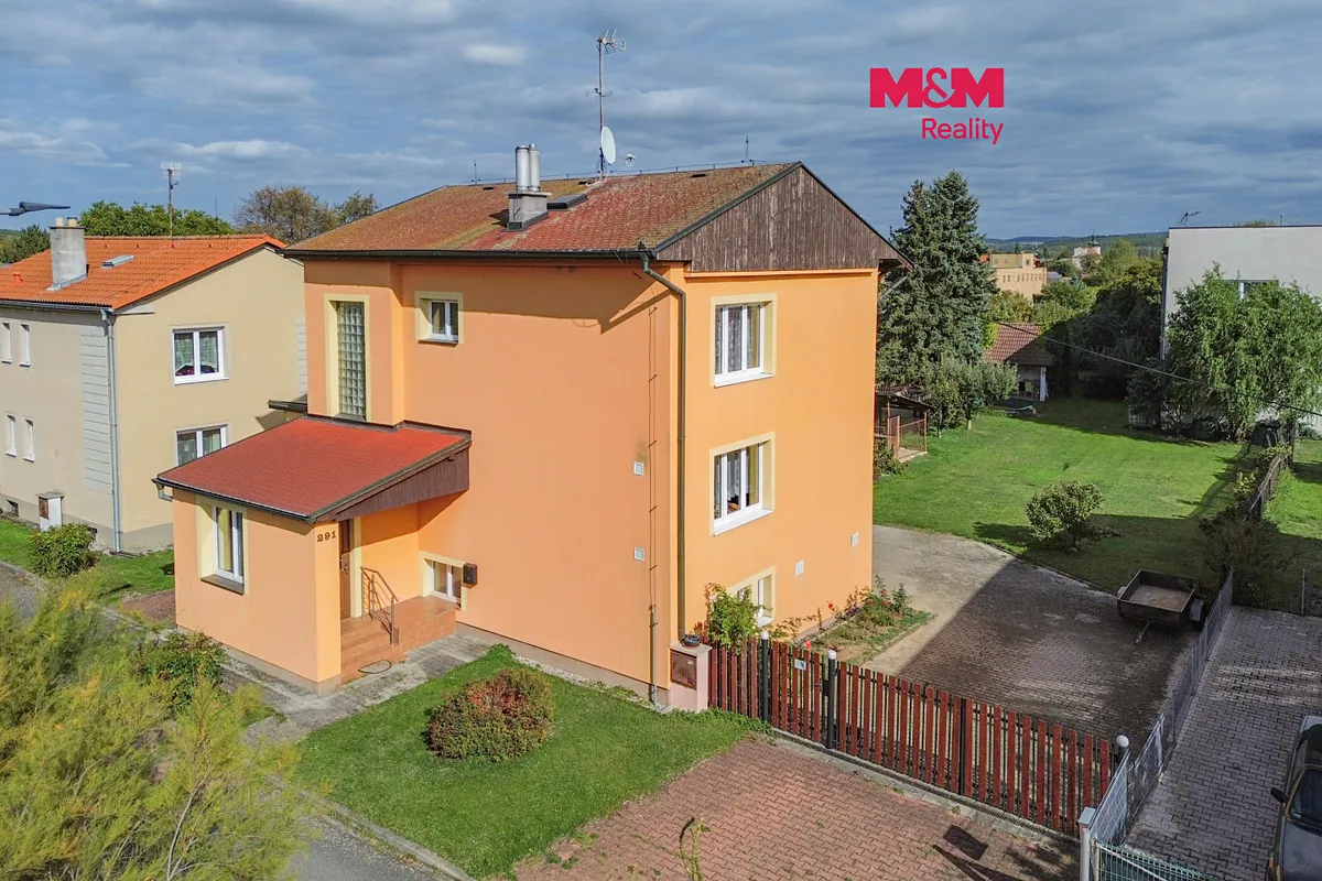 Prodej rodinného domu 205 m², pozemek 1413 m²